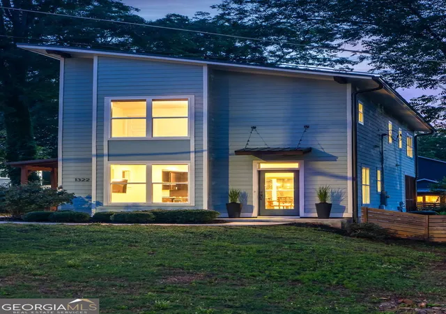 Photo 2 of Single family home for sale at 1322 W Hancock Ave W, Athens, GA 30606 | MLS# 10774481 | Listing updated on 2026-09-10