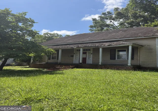 Single family home for sale at 317 Carleeta St, Barnesville, GA 30204 | MLS# 10880455