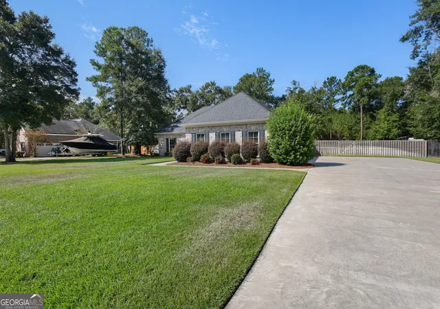 Photo 2 of Sale Pending at 335 Westminster Dr, Guyton, GA 31312 | MLS# 10832951 | Listing updated on 2026-08-31