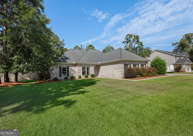 Photo 3 of Sale Pending at 335 Westminster Dr, Guyton, GA 31312 | MLS# 10832951 | Listing updated on 2026-08-31