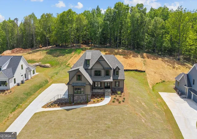 Photo 2 of Single family home for sale at 161 W Lake Blvd, Carrollton, GA 30116 | MLS# 10535234 | Listing updated on 2026-07-18