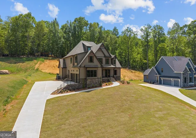 Photo 4 of Single family home for sale at 161 W Lake Blvd, Carrollton, GA 30116 | MLS# 10535234 | Listing updated on 2026-07-18