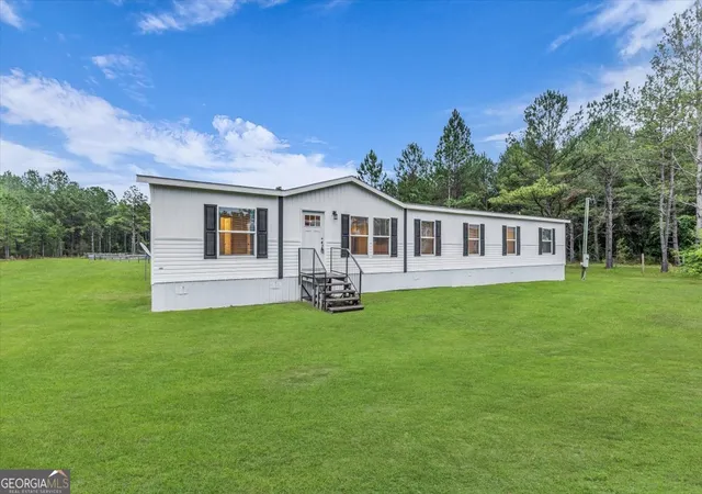 Homes for sale in Ludowici, GA | 750 Ne S T Morris Rd, Ludowici, GA 31316 | MLS# 10777248