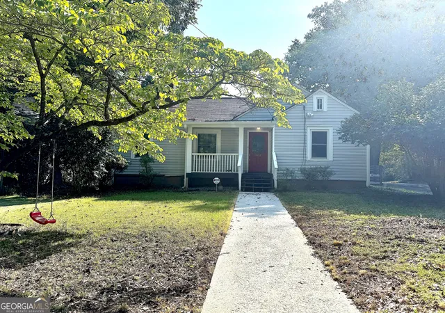 Photo 1 of Sale Pending at 562 Se Glenwood Pl, Atlanta, GA 30316 | MLS# 10833426 | Listing updated on 2026-10-08