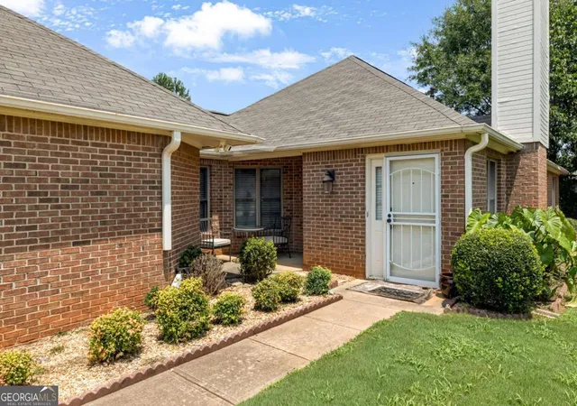 Photo 3 of Single family home for sale at 3357 Salem Cvs Trl Se, Conyers, GA 30013 | MLS# 10815753 | Listing updated on 2026-10-06