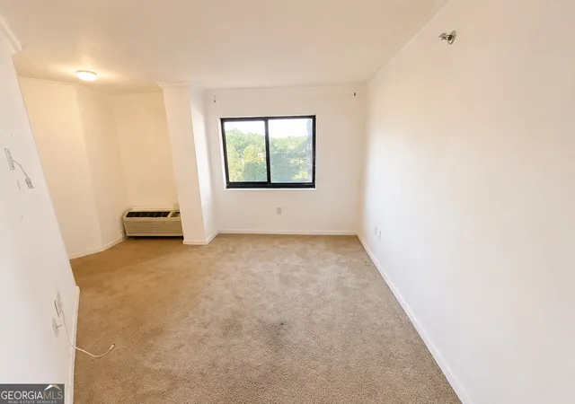2nd image of 795 Hammond Dr, Atlanta, GA 30328