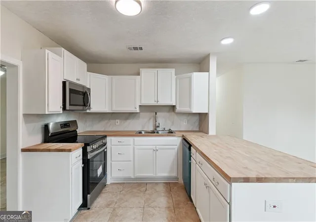 5th image of 921 Cleburne St, Brunswick, GA 31520 | MLS# 10721199