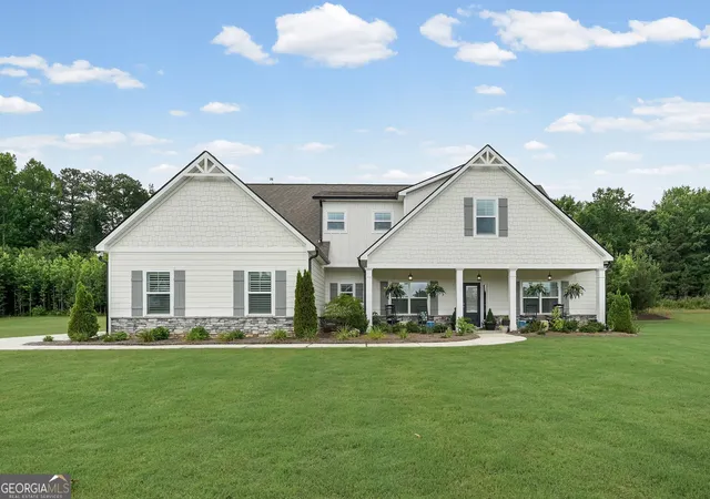 1st image of 185 Cedara Dr, Newnan, GA 30263 | MLS# 10793664