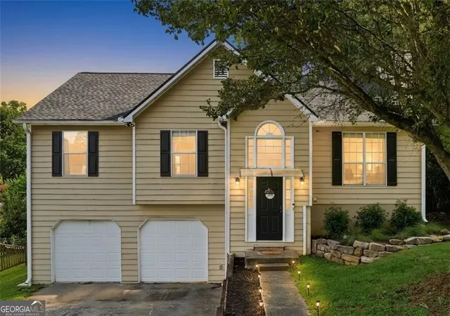 2nd image of 4929 Shallow Ridge Rd Ne, Kennesaw, GA 30144 | MLS# 10805780