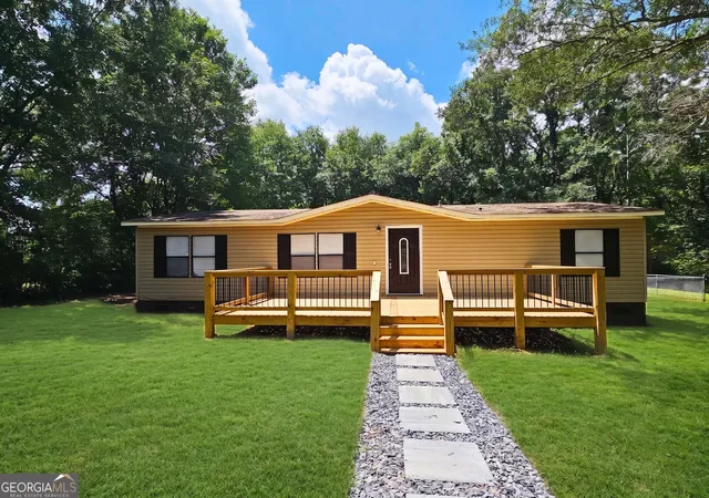 2nd image of 254 Windy Ln, Jackson, GA 30233 | MLS# 10801011