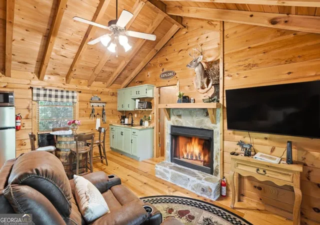 Photo 3 of Single family home for sale at 37 Dean Ct, Blue Ridge, GA 30513 | MLS# 10773718 | Listing updated on 2026-09-23