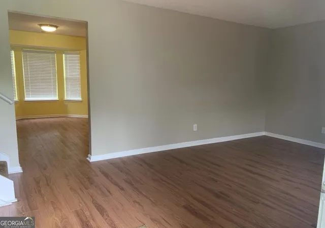 Photo 3 of Sale Pending at 1406 Misty Ridge Ct, Hampton, GA 30228 | MLS# 10829725 | Listing updated on 2026-09-05