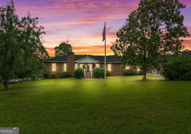 1st image of 394 Hunter Rd, Griffin, GA 30224 | MLS# 10826075