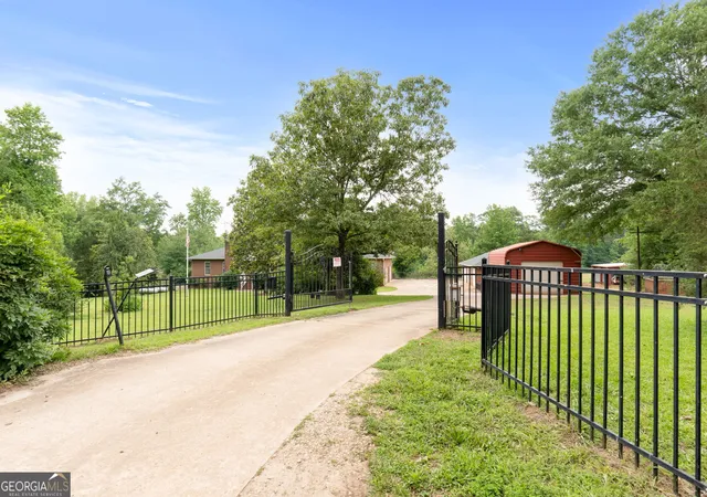 2nd image of 394 Hunter Rd, Griffin, GA 30224 | MLS# 10826075
