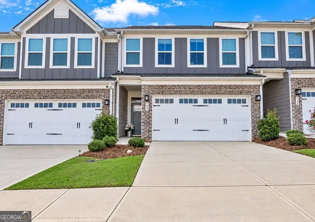 Photo 1 of Townhouse for sale at 120 Salt Lake Ln, Hoschton, GA 30548 | MLS# 10856600 | Listing updated on 2026-10-26