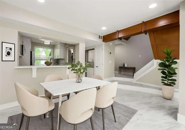 2nd image of 1009 Riverbend Club Dr Se, Atlanta, GA 30339 | MLS# 10796869