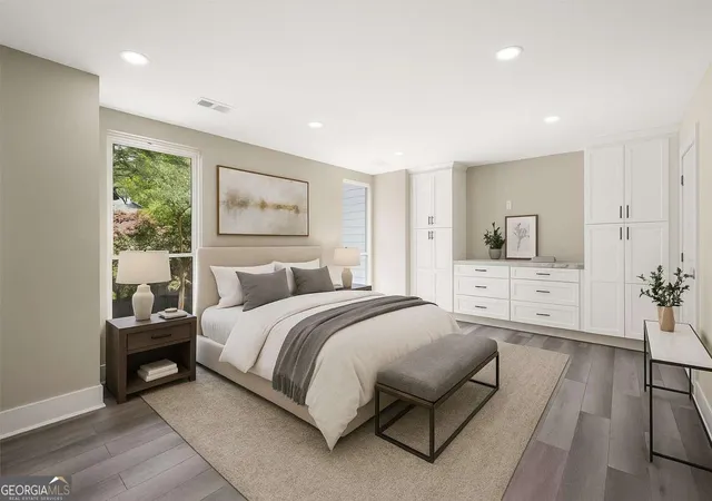 5th image of 1009 Riverbend Club Dr Se, Atlanta, GA 30339 | MLS# 10796869