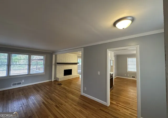 Photo 4 of Single family home for sale at 423 Center Cir Sw, Conyers, GA 30094 | MLS# 10757415 | Listing updated on 2026-08-26