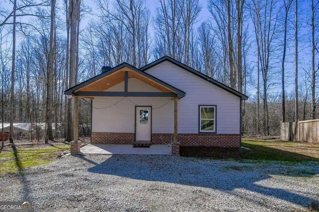 Photo 1 of Single family home for sale at 1020 Riverbend Rd, Commerce, GA 30530 | MLS# 10854687 | Listing updated on 2026-10-12