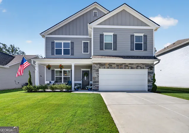 Photo 1 of Single family home for sale at 26 Majestic Oaks Way Ne, Rome, GA 30165 | MLS# 10833252 | Listing updated on 2026-09-08