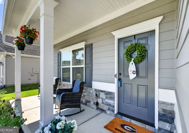Photo 3 of Single family home for sale at 26 Majestic Oaks Way Ne, Rome, GA 30165 | MLS# 10833252 | Listing updated on 2026-09-23