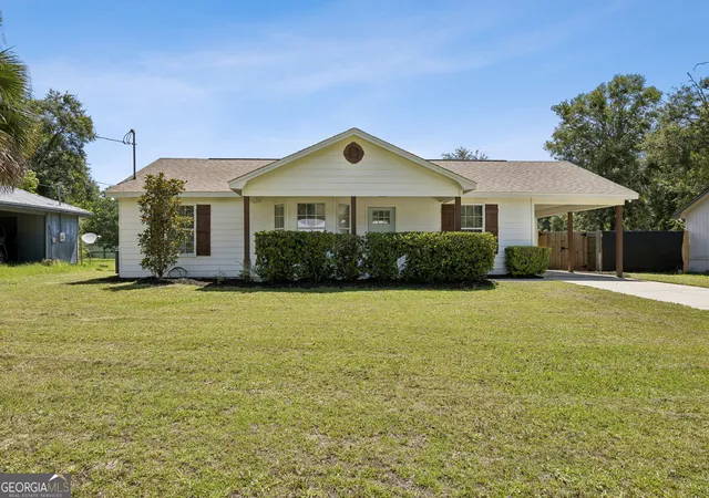 1st image of 307 Clarks Bluff Rd, Kingsland, GA 31548 | MLS# 10809925