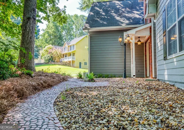 3rd image of 2957 Forest Ct, Loganville, GA 30052 | MLS# 10803691