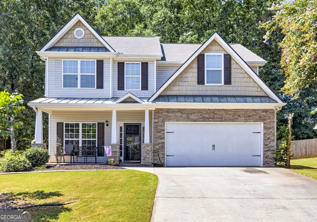 Photo 1 of Single family home for sale at 35 Amherst Dr, Winder, GA 30680 | MLS# 10833926 | Listing updated on 2026-09-10