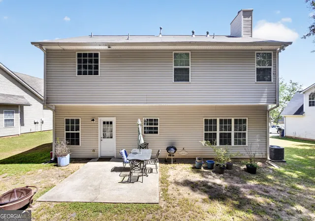 Photo 4 of Single family home for sale at 35 Amherst Dr, Winder, GA 30680 | MLS# 10833926 | Listing updated on 2026-09-10