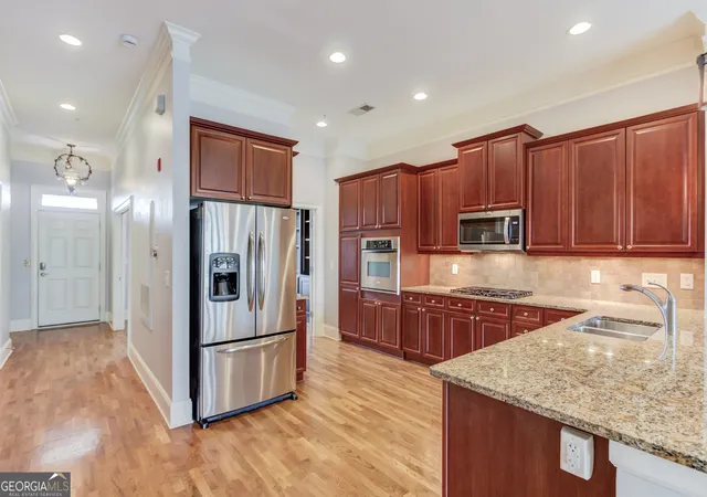 Photo 4 of Condo for sale at 340 Town Ctr Ave #215, Suwanee, GA 30024 | MLS# 10807589 | Listing updated on 2026-09-01