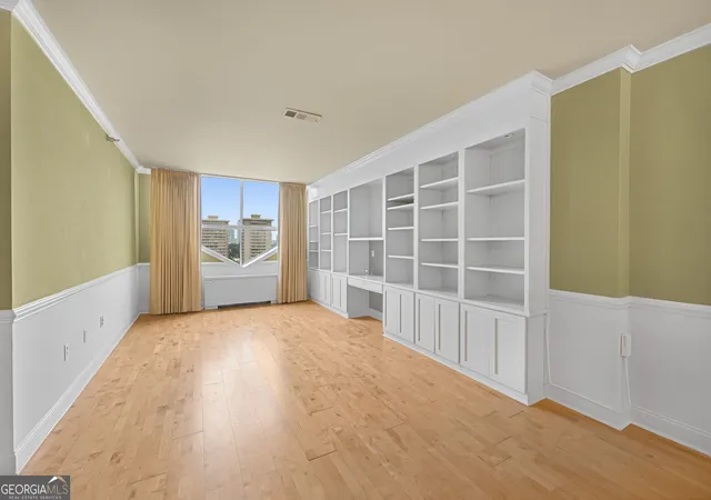 Photo 4 of Condo for sale at 2479 Peachtree Rd NE #1808, Atlanta, GA 30305 | MLS# 10818384 | Listing updated on 2026-10-10