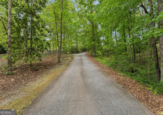 Photo 3 of Sale Pending at 305 Broadmeadow Cvs, Roswell, GA 30075 | MLS# 10756127 | Listing updated on 2026-08-21