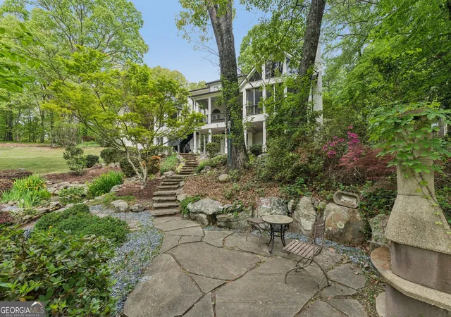 Photo 4 of Sale Pending at 305 Broadmeadow Cvs, Roswell, GA 30075 | MLS# 10756127 | Listing updated on 2026-08-21