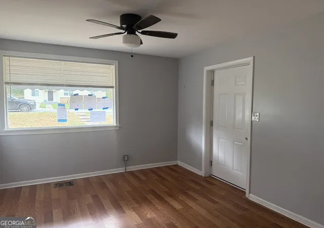 Photo 2 of Single family home for sale at 2557 Loghaven Dr Nw, Atlanta, GA 30318 | MLS# 10833768 | Listing updated on 2026-09-09