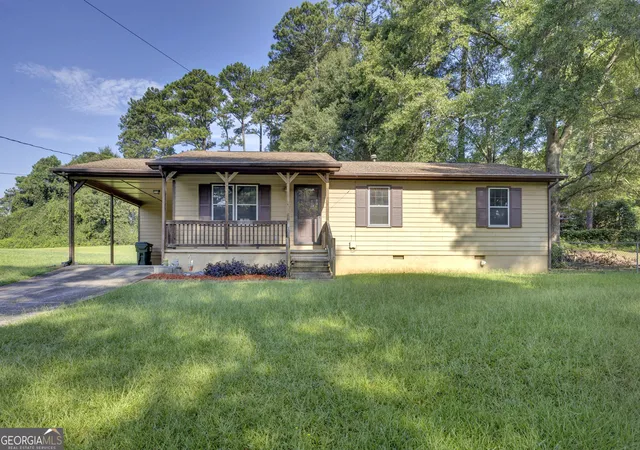 Photo 2 of Single family home for sale at 65 Pinehurst Dr, Stockbridge, GA 30281 | MLS# 10825871 | Listing updated on 2026-09-25