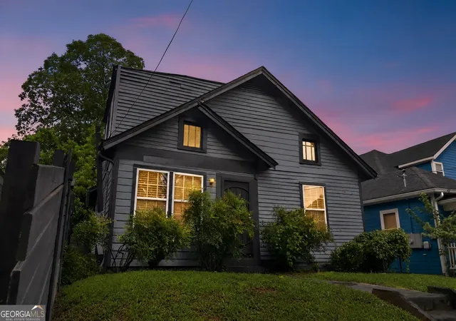 Photo 2 of Single family home for sale at 1596 Jonesboro Rd Se, Atlanta, GA 30315 | MLS# 10814032 | Listing updated on 2026-10-22