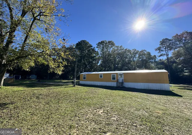Photo 2 of Manufactured home for sale at 443 Fire Station Rd, Vienna, GA 31092 | MLS# 10800054 | Listing updated on 2026-07-20