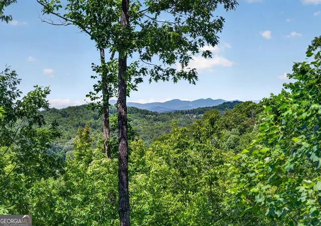 Photo 2 of Single family home for sale at 573 Weaver Crk Way, Blue Ridge, GA 30513 | MLS# 10804350 | Listing updated on 2026-09-16
