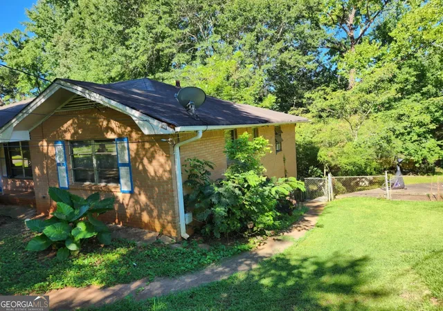 Photo 4 of Single family home for sale at 965 Stokeswood Ave Se, Atlanta, GA 30316 | MLS# 10543335 | Listing updated on 2026-09-20