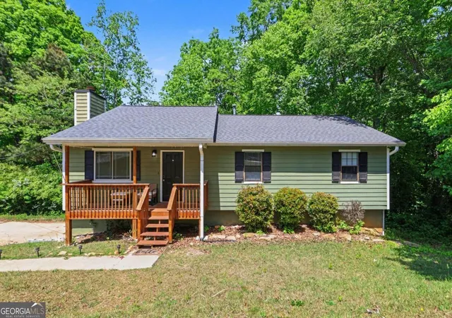 Homes for sale in Lithia Springs, GA | 2271 Chestnut Pl, Lithia Springs, GA 30122 | MLS# 10740677