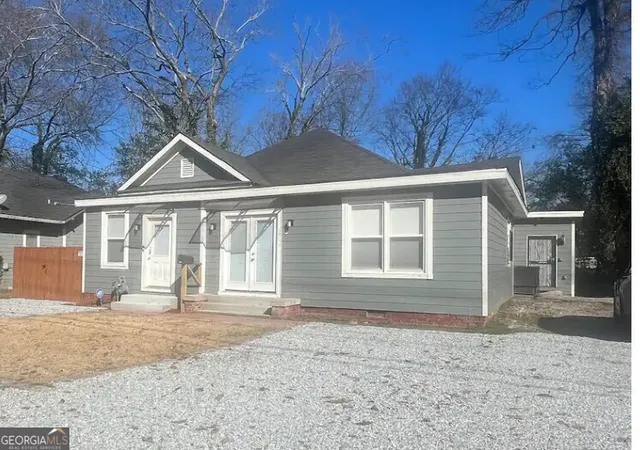 Multi family home for sale at 1711 Ralph David Abernathy Blvd, Atlanta, GA 30310 | MLS# 10786865