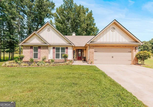 Photo 1 of Sale Pending at 296 Highlands Dr, Winterville, GA 30683 | MLS# 10819871 | Listing updated on 2026-08-17