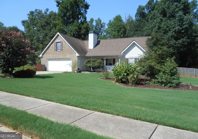 Photo 1 of Sale Pending at 209 Pebble Creek Dr, Mcdonough, GA 30253 | MLS# 10828995 | Listing updated on 2026-09-08