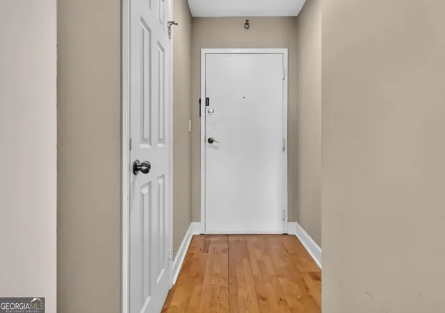 Photo 4 of Condo for sale at 2479 Peachtree Rd NE #1708, Atlanta, GA 30305 | MLS# 10828861 | Listing updated on 2026-09-24