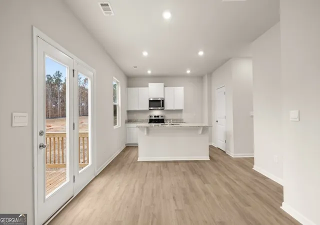Photo 4 of Single family home for sale at 4431 Manor Hill Dr, Union City, GA 30291 | MLS# 10830547 | Listing updated on 2026-10-09