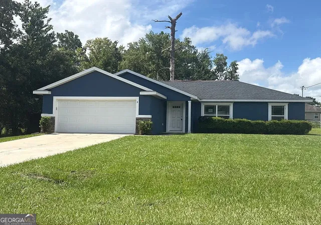 Photo 1 of Single family home for sale at 8 Fir Trl Pass, Ocala, FL 34472 | MLS# 10836546 | Listing updated on 2026-08-31