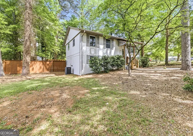 3rd image of 285 Kings Circle, Athens, GA 30606 | MLS# 10734917