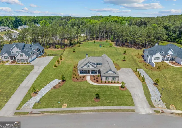 Photo 3 of Sale Pending at 2364 Blazing Star Ct, Statham, GA 30666 | MLS# 10764539 | Listing updated on 2026-07-27