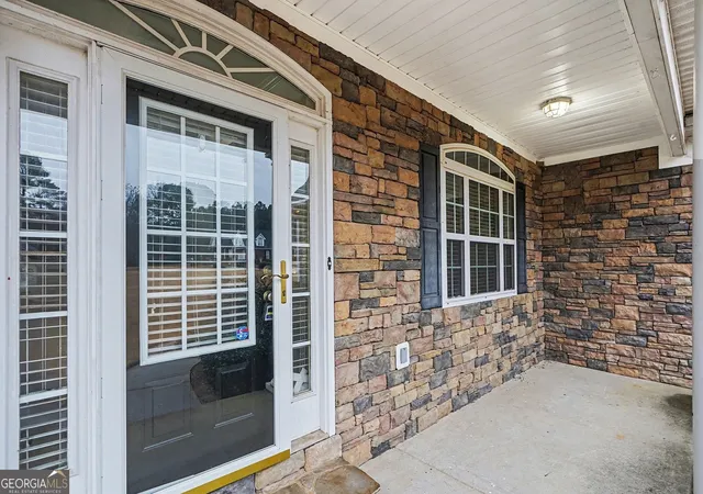 Homes for sale in Griffin, GA | 43 Wellington Dr, Griffin, GA 30224 | MLS# 10687137
