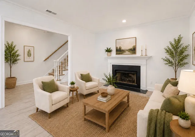 Photo 2 of Townhouse for sale at 7500 Roswell Rd #47, Sandy Springs, GA 30350 | MLS# 10796639 | Listing updated on 2026-09-04